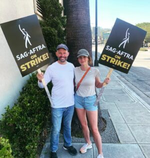 April Bowlby Instagram - Together again #sagaftra #sagaftrastrike #sagaftrastrong 
💪 @mrjoncryer @sagaftra @wgastrikeunite