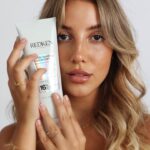 April Ivy Instagram - #Pub A nova máscara líquida que atua em apenas 5min veio acrescentar 3x mais hidratação e reparação à minha rotina de cabelo ✨ Se já era completamente apaixonada pela gama ABC da @redken_pt , agora ainda fiquei mais ❤️ #redken #redkenPT