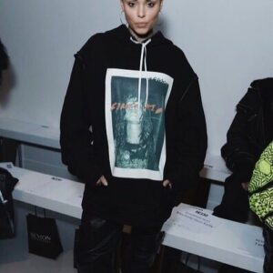 Arabella Drummond Instagram - #LFWM Day 3 @ktz_official wearing @marr_ldn preview @onebyonestore 
#londonfashionweek #lfwm #ktz #frow #marrldn #onebyonestore #conceptstore