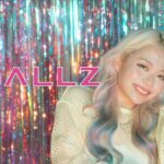 Arakawa Instagram - GALLZ 第一弾 アゲ盛れグリッター 7/20(木)〜販売開始💖 みんなぁぁぁぁぁぁあ‼️‼️‼️‼️‼️‼️‼️‼️‼️‼️‼️✨‼️✨✨✨✨‼️‼️✨‼️✨‼️✨ GALLZ販売店舗発表しちゃっていーい😍😍😍😍😍😍😍😍😍😭😭😭✨✨😍😍💖💖💖✨😍😭😍✨‼️‼️💖💖💖💖💖💖😭🙏✨✨✨ ［店舗販売］ PLAZA・MINiPLA ロフト マツモトキヨシ ハンズ イオン サンエー エピソード カラーフィールド アインズ＆トルペ R.O.U メイクアップソリューション インキューブ 敬称略🙇‍♂️✨✨でお送りさせて下さい🙇‍♂️⭐︎！ 一部取り扱いのない店舗もございます。詳しくはお近くの店舗に直接お問い合わせください。💖💖💖💖💖 そ‼️‼️‼️そして‼️‼️‼️‼️‼️ ネット販売もございます‼️‼️‼️😭💖💖💖💖💖💖💖💖💖 ［ネット販売］ Amazon GALLZ公式オンラインサイト 敬称略の二乗とさせて下さい🙇‍♂️🙏‼️ GALLZオンラインサイトは @gallz_cosmetics ここからも 飛べます✨✨✨✨✨✨✨✨✨✨ お取り扱って下さる店舗さんありがとうございます😭😭😭💖✨✨✨‼️🙏 店舗が増える可能性もアリアナグランデらしいょやばくない？❤️❤️❤️❤️☺️🙇‍♂️！ DMで聞いてくれてたのに、 その時ちゃんと伝えれず申し訳ございません🙇‍♂️🙏💦！！聞いてくれてありがとう💖💖💖💖💖💖✨ アゲ💖💖💖💖💖💖💖💖💖💖💖💖💖😍😍💖😍😍💖💖💖💖 #この写真アゲすぎん⁉️ #後ろがキラキラなのか私がキラキラなのかわからなくなるぐらい輝かせてもらいました🙏ゎら