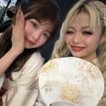 Arakawa Instagram - sugar nineブースありがとうございました💖💖💖💖💖💖💖💖💖💖💖💖💖💖😭😭😭😭😭😭😭😭😭😭😭😭😭😭 2枚目はイェナさんとの写真です💖💖💖💖😍 ギャルネイルにすごい興味持ってくださって 「테바기다」テバギダ💖(やばい的な意味だと思われます)頂きました🤣💖💖💖 可愛すぎた‼️‼️‼️‼️‼️‼️‼️‼️‼️‼️ 絶対応援‼️‼️‼️‼️‼️‼️‼️‼️‼️‼️‼️‼️ 折田涼香ちゃん😭💖💖あなた様かわいすぎますります。 惚れました。同じ場所にえくぼありました。(アゲ) トークブースも一緒で最高でした😭💖😍‼️‼️‼️ ありがとう‼️‼️‼️‼️‼️‼️ み、、、みかにゃん⁉️⁉️ランウェイから降りてきたお姿見て 目飛び出るかと思って反射的に「みかにゃん？😡😡早よ写真撮ろ😡かわいすぎ、😡😡」ってキレてしまいました...（笑） いい加減にして、いつも圧倒的美で殴ってくれてありがとう(怖) 盛山さーーん‼️‼️‼️‼️ 見取り図さんMCお疲れ様でした🥹💖💖💖💖‼️‼️‼️ 我ら吉本なり卍💪💪💪💪（笑） いろんなモデルさんうろうろする中、 2人肩身狭くて気づいたら写真撮ってましたね☺️💖💖爆笑 どんな状況も楽しめるのも含めてわたしは芸人最高って思います💖💖💖💖（笑） 盛山さんは唯一わたしのポジティブX投稿を褒めてくれるお方💐らぶ！！！ #関西コレクション