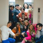 Arakawa Instagram - ギャルfes〜親友2024〜 ほんとにほんとにありがとうございました😭💖💖💖‼️💖 トムブラウンさん、かが屋さん、蛙亭さん、めぞん、金魚番長、 ほんとにほんとにお忙しい中ありがとうございます😭💖‼️🙇‍♀️ 大好きなみんなに会えてほんまにほんまに嬉しかったしなにより、楽しすぎましたwww😭💖💖💖💖 パラパラから始まってワゴンRはる、最後睡蓮花大合唱は青春以外の何者でもないです！！！！！！笑 初めお話を頂いた時、こんなおっきいキャパで私たちがー？😭えー😭無理😭不安😭（笑） とか思ってたんですけど、やらせていただくなら大好きな人たちとギャルしたいなって思って😝💖（笑） 終わった頃には楽しさと自分のこれからやりたいこととか目標とかめっちゃできて胸騒ぎまくる、という幸せしかありませんでした🥹⭐️💖💖 、 トムブラウンさんはライブに一緒に出させて頂くのが初めてで、 壁とかいつお会いして優しくてかまってくださるお二人で、、何度も緊張する現場救われてました🥰、、😭💖⭐️ いつかぜっったいにご一緒させて頂きたいと思って勇気を振り絞ってお呼びしたら快くOKしてくださって、、！！ほんとに嬉しかったです！！！！次は💩の話NGでお願いします！！爆笑 まぢラブ！！！😭💖💖🥰💖 写真2枚目と3枚目はかが屋の加賀さんが撮ってくださいました🥹💖😭😭😭‼️🙇‍♀️😭😭💖💖😭😭🙇‍♀️🙇‍♀️‼️🙇‍♀️😭💖 さいきょーすぎ！！しんゆーすぎ！！！😭💖💖（笑） かが屋さんってお二人ともあったかくて、優しくて、おもしろくて、一体何者⁉️⁉️😭💖💖（笑）マインドが芸人１ギャルと言っても過言ではありません‼️‼️‼️‼️‼️‼️‼️‼️‼️‼️‼️ らぶすぎ、、！！ ありがとうございました！！！！ 蛙亭さんはもう言わずもがな「命」💖（笑）荒川を育ててくれた恩師、イワクラさん、一番のギャルへの理解者中野さん、 ギャルfesをするってなった時やっぱりこの方々をお呼びしなきゃ始まらないでしょうといったところです！！（笑）😝💖 久しぶりにあのネタ見れて嬉しかったあ🤣💖💖天才すぎなww 金魚番長は面白すぎる大好きな後輩💖をみんなに見てもらいたくて出演お願いしました！！(古市とはるは双子だし、、😅💖💖) ほんとに金魚番長はどこで何に出ても爆笑とってますね！！！尊敬！！おもろすぎ！！ラブ！！！ めぞんはもーそれはそれは東京で一番と言っていいほどお世話になってるおもしろ後輩で、吉野くんの最後の覚醒はほんまにわろた🤣💖💖💖💖💖　原の爆発もいっぱいあってまぢで最強だったー！！ 三時間前まで福岡にいたのに駆けつけてくれてほんとにありがとう！！！！！2人に関しては呼ぶ以外の選択肢なかったのよ！！（笑） そして @harami_piano ハラミちゃん😭💖⭐️ お花💐🥲💖、、、ほんとにありがとう😭💖💖💖⭐️ 会場着いた瞬間びっっくりしてひっくり返った（笑） 粋すぎます、、！！心いっぱいです！！ ほんとにありがとう😭💖✌️⭐️💐💖💖💖💖💖 私は一生お米さん宣言‼️‼️‼️‼️‼️‼️笑 ギャルフェスを鬼ぶち上げてくれた まーちりんちゃん、 @sakuratekuno22 ぴぃたんさん　@piitan335 (パラパラの振り付け考えてくださったお方)、あかねんさん @sss_a_sama にもほんとにほんとに感謝です😭💖💖‼️まぢでまぢで最高すぎました！！！ お笑いのこと好きになってくれたら嬉しいです☺️💖(誰) 作家さん方もそれはそれはいーっぱい一緒に考えてくださって、 マネージャーのすずきちゃん、 フライヤー作ってくださった我らが @changgoli チャンゴリさん @shiitakesayop 武石さん、 ヘアセットしてくださった @memi_arrange_ めみちゃん、　@aliza.hairmake ありさちゃん、 ほんとにみなさんがいないと何もできない人間です！！私は！！ほんとにありがとうございました⭐️🙇‍♀️💖💖‼️ 念願のノンストップにもギャルfesのおかげでVTR出演させて頂きました！！笑😭😭💖💖アゲ😭💖💖💖💖 そしてなにより！！なにより！！！！！ 足を運んでくださった皆様、配信を見てくださった皆様 ほんとにありがとうございました！！！😭💖💖 アンケートもたくさんありがとうございました！！！！ 大好き‼️‼️‼️‼️‼️‼️‼️‼️‼️‼️‼️ 色々これからもライブありますので、 もしよければいつでもお待ちしております！！！ お笑いさいこー！！！！！
