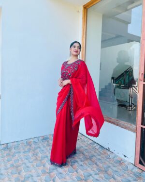 Arathy Sojan Instagram - ❤️‍🔥
@femiradesigns 
@lijirajamony