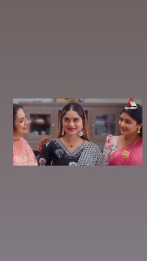 Arathy Sojan Instagram - Am thankful to Asianet and dearest producer & director of Janakiyudeyum Abhiyudeyum Veed

Dear people please do watch Janakiyudeyum Abhiyudeyum Veed on Asianet from June 17th at 9pm 
@asianet