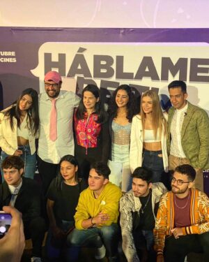 Arcelia Ramírez Instagram - Que placer ser parte de este magnífico equipo y juntos haber creado esta historia que pone sobre la mesa generosamente temas urgentes e importantes. 

En pantalla a partir del 6 de octubre en 500 salas alrededor del país! @cinepolisdistribucion 

@pinedacovalin gracias por estar conmigo! 

@juliobracho 
@martinsaracho 
@german.bracco 
@dimecow 
@isivivess_ 
@redwardco 
@jesusmaganavazquez
