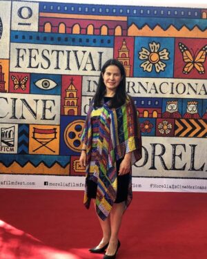 Arcelia Ramírez Instagram - Estoy muy agradecida de haber participado en esta edición del @ficm 

Regreso enriquecida con la experiencia de haber sido jurado de cortometraje y feliz de haber acompañado a mi hija en el estreno de su primer largometraje “Trigal” 🌾

Felicidades de corazón a todo el equipo del Festival y que vengan muchas ediciones más!!!

Gracias @pinedacovalin  por acompañarme siempre!