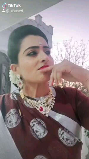 Archana Ananth Instagram - 😅😅old tiktok, new reel😅😅.
..
..
#reels #fun #enjoy #smile #old #new #trend #positivevibes #post