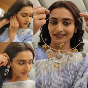 Archana Ananth Instagram - ❣️❣️It's ok to be a lil obsessed with Jewellery❣️❣️
.
.
.
.
.
PC: @vicky_hairstylist_official 
Edited: @y_o_g_e_s_h_r_g_o_w_d_a 
Jewellery: @sheetalzaveribyvithaldas 
#thankyoubrother #hyderabad #bangalore #shoot #makeup #lights #came#action #actor #jewellery #saree #positivity #positivevibes #tanishq #sheetalzaveri #starmaa #starsuvarna #muddulakshmi #karthikadeepam