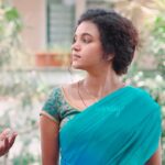 Archana Kumar Instagram - House brokers in alichattiyangal🤷🏻‍♀️😒 . . . #archu #archana #archanakumaar #archusreels #araathi #araathiarchana #housebroker #reelsinstagram #reelitfeelit