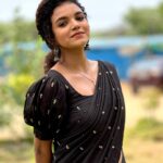 Archana Kumar Instagram - உன்ன என்ன ரசிக்க வச்ச கண்ணு முழி கருப்பு தான் 🖤✨ . . . #archu #archanakumaar #archana #arthy #beingarthy #chellamma #vijaytv #vijaytelevision