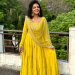 Archana Kumar Instagram - அவள் பட்டுப்புடவை என்றும் அணிந்ததில்லை அவள் சுடிதார் போல எதுவும் சிறந்ததில்லை Wearing: @chakrabortymukta 🥹💚