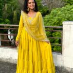 Archana Kumar Instagram - அவள் பட்டுப்புடவை என்றும் அணிந்ததில்லை அவள் சுடிதார் போல எதுவும் சிறந்ததில்லை Wearing: @chakrabortymukta 🥹💚