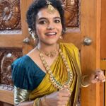 Archana Kumar Instagram - 😂🤭 Beautiful accessories from @littlefingers_bridal_jewellery