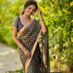Archana Kumar Instagram - 🩶✨ . . . Angel oda inoru saree um thiruditen🤣 @angelmakeoverartistry Edited by enaku vaaitha adimai🤭 @shiva_anand_makeup_artist