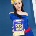 Areeya Pholphutrakul Instagram - ผิวใสเปล่ง เต่งน้ำ ต้องวิตามินจากโรงงาน Top3จากเกาหลี ขาวไวขาวไม่หยุด @pichprove.hq #pichlook #pichprove #ขาวไวใสสะท้อนแสง