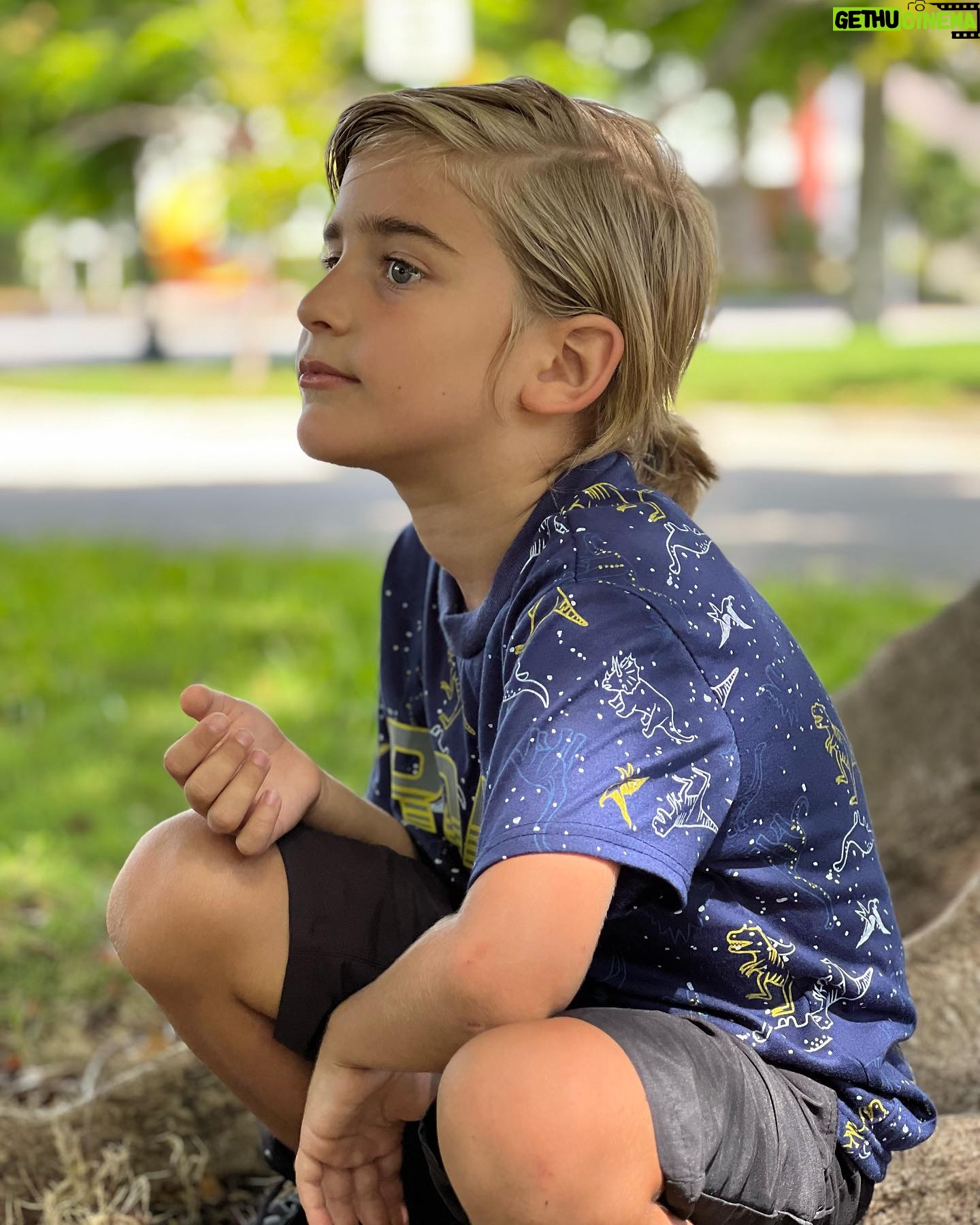 Ariadna Romero - 7.9K Likes - “Siate felici! E se qualche volta la felicità si scorda di voi, voi non vi scordate della felicità.”
🤍