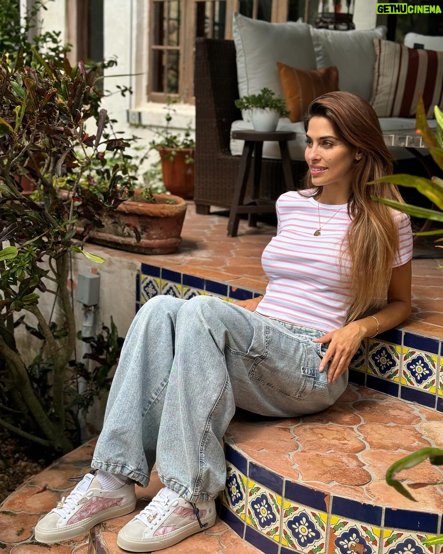 Ariadna Romero Instagram - Sempre con me 😍 @stoktonshoes