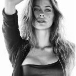 Ariadna Romero Instagram - “De nuevo tu, te cuelas en mis huesos…” @juliojrofficial muchas gracias @jesuscorderophoto 😃🙏