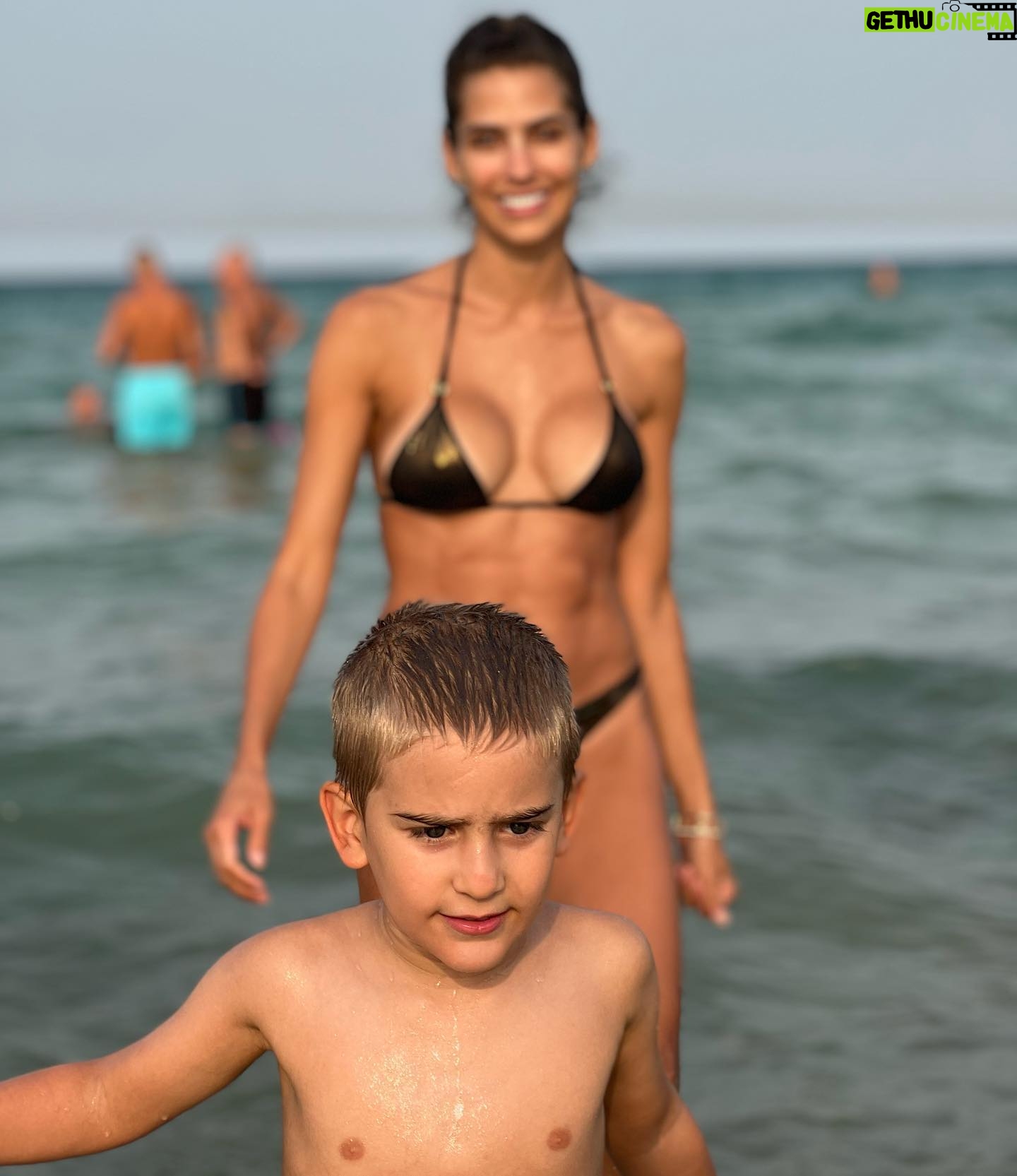 Ariadna Romero - 8.9K Likes - What’s up? 🤪🐠