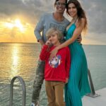 Ariadna Romero Instagram - It’s a beautiful day 🎶🥰🌴