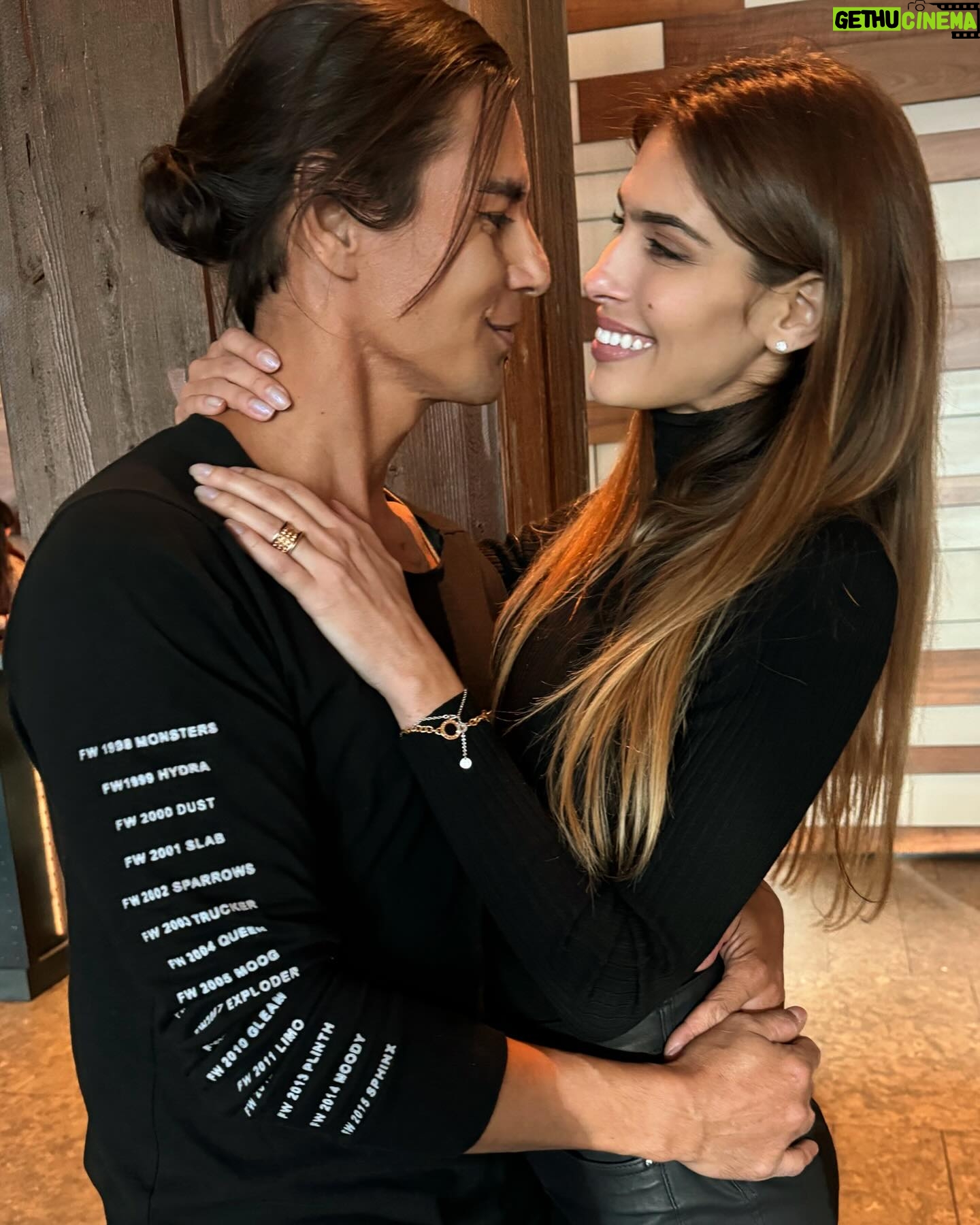 Ariadna Romero - 7.8K Likes - Happy birthday to my bb! Love u so much! 🥳🎂❤️
@juliojrofficial