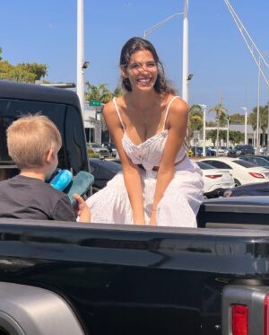 Ariadna Romero Instagram - 🌴🥥🌼