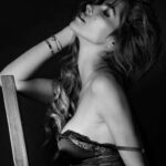 Ariadna Romero Instagram - Non con gli occhi, ma con l’anima 🫶 • • • Ph: @lucalola_photography @lolagreenfoodphotography_ @lucamencarinibeautysalon @lucamencariniofficial