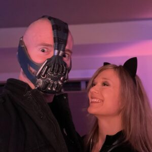 Ariana Richards Instagram - BANE (of my existence 😜) love you, hunny 😘 #halloween #batman #catwoman #bane