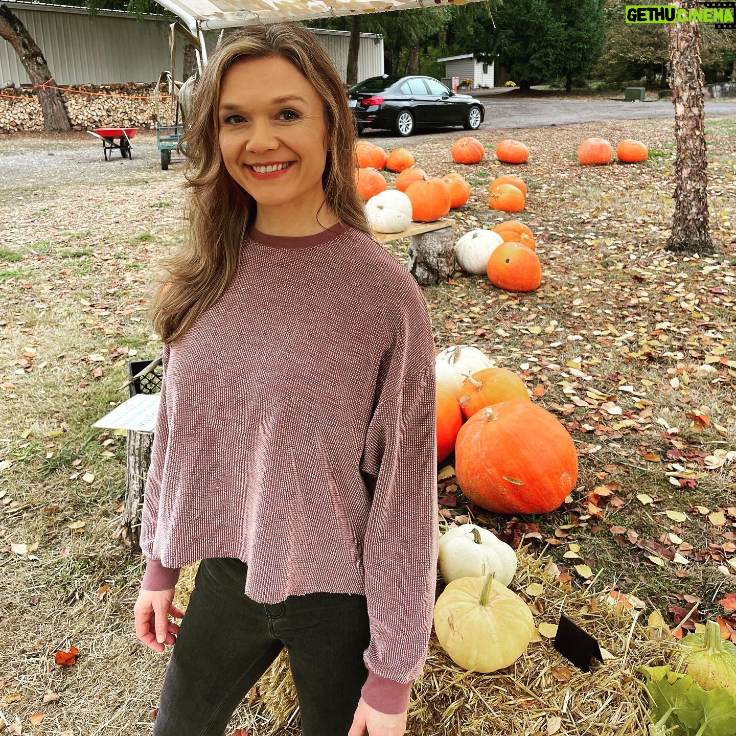 Ariana Richards - 4.2K Likes - Hope yaāll had a very happy Halloween!!! šš» I did a little hunting at the pumpkin patch š§”š§”š§”
ā¢
ā¢
ā¢
ā¢
#arianarichards
#halloween