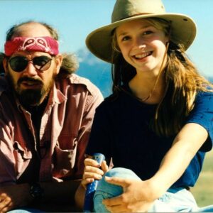 Ariana Richards Instagram - A personal photo of mine taken shortly after filming #JurassicPark - digging up dinosaurs in Montana with LEGENDARY paleontologist, Jack Horner. Thank you again for the amazing experience. #Jurassicpark25 #jurassicworld #jurassicworldfallenkingdom @amblin @LeDoctor