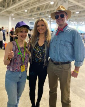 Ariana Richards Instagram - Had an amazing time at the London Film & Comic Con!! Thank you all for being there! ❤️ And thanks to @officialshowmasters 
•
•
•
•
#arianarichards 
#londonfilmandcomiccon 
#showmasters
#jurassicpark 
#jurassicworld