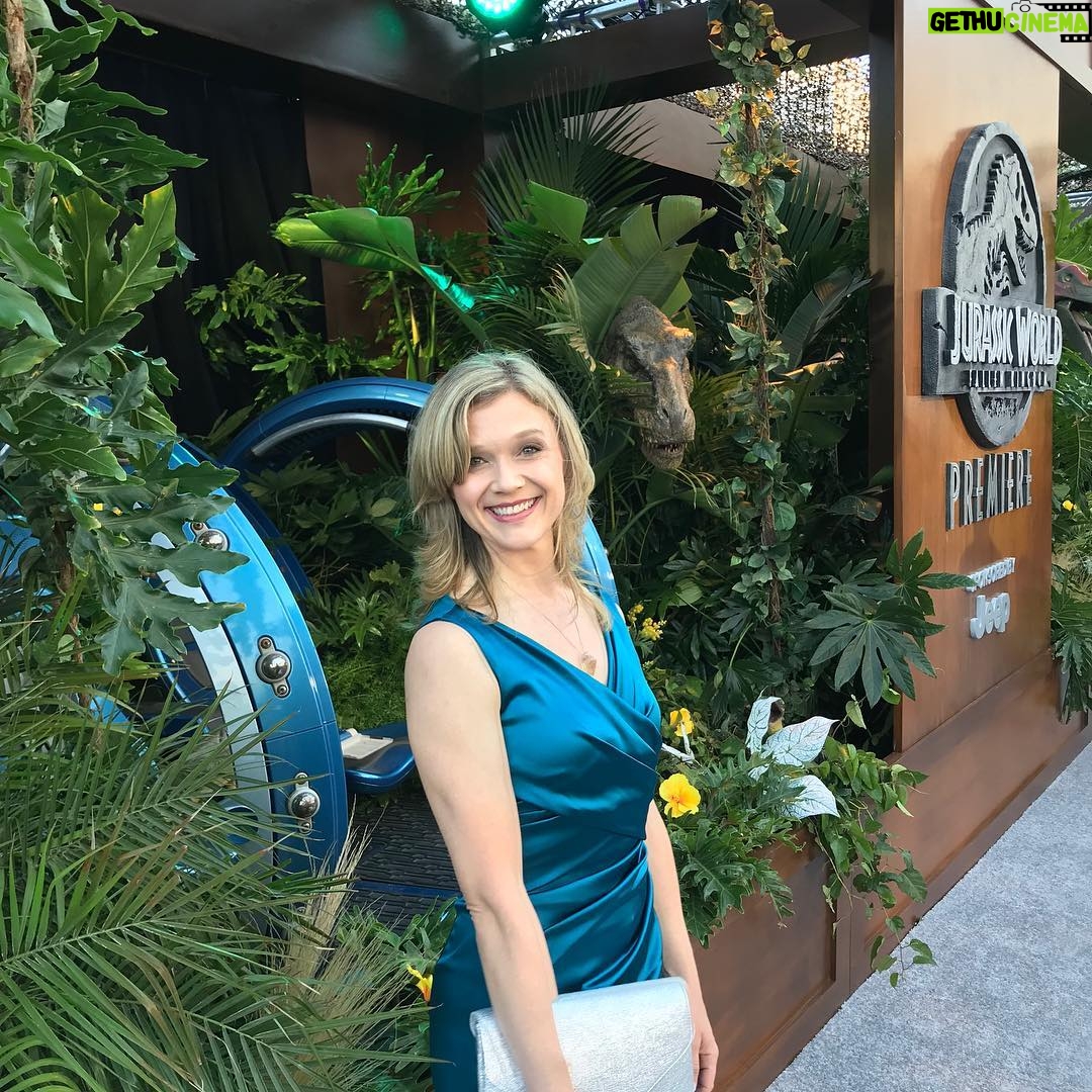 Ariana Richards - 2.9K Likes - @JurassicWorld @JurassicPark #JP25ā ā #jurassicparkā ā #dinos #jurassicā ā @jeffgoldblum @amblin @unistudios JeffGoldblum #JurassicWorldFallenKingdomā ā