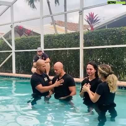 Ariane Lipski - 20.5K Likes - 18/11/2023 π€
Portanto, se alguΓ©m estΓ‘ em Cristo, Γ© nova criaΓ§Γ£o. As coisas antigas jΓ‘ passaram; eis que surgiram coisas novas!
2 CORΓNTIOS 5:17
Therefore, if anyone is in Christ, the new creation has come: The old has gone, the new is here! 2 CORINTHIANS 5:17