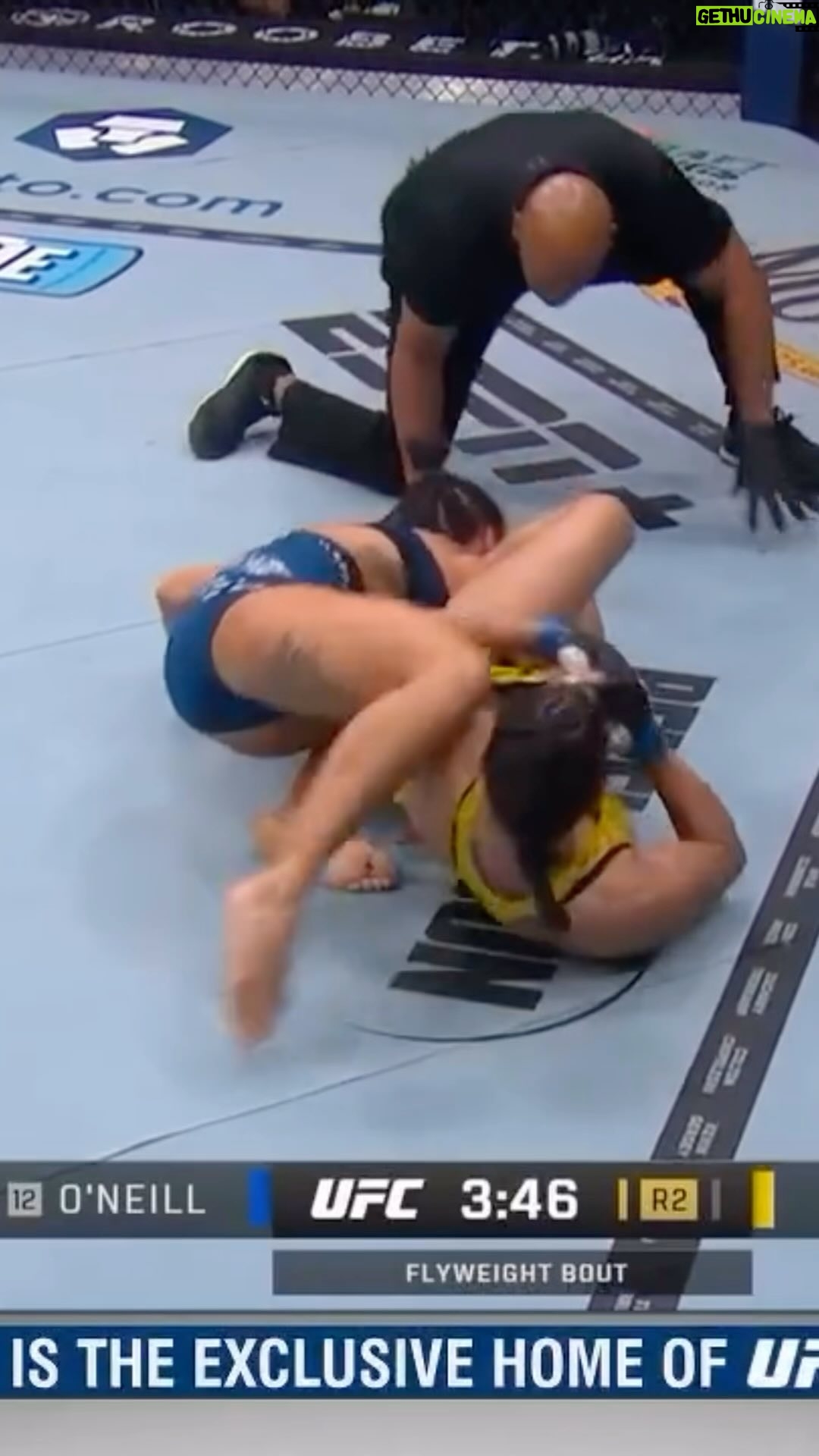 Ariane Lipski - 12K Likes - π₯π Delving into Ariane Lipskiβs Armbar Technique! π«π€ΌββοΈ
This breakdown dissects how Ariane Lipski masterfully utilized leverage against her own leg for a decisive armbar victory at UFC 296 against Casey OβNeil. Witness the strategic brilliance! #ArmbarBreakdown #JiuJitsuTactics #VRMAJiuJitsu