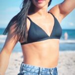 Ariane Lipski Instagram – FL ☀️💛🌊