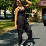 Ariane Lipski Instagram – ALL BLACK 🖤 

with @veynd_official ✔️