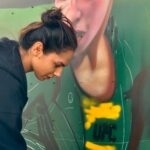 Ariane Lipski Instagram - Se tu lutas tu conquistas 🎶 @rasthaioficial 💛💚 •Estragando a arte do @leo_art_oficial @artes_da_loyola 😂🎨 #wmma #mma #ufc #fighter #grafite #grafiteart #curitiba #brasil #rasthai #rasthaistyle