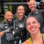 Ariane Lipski Instagram - WIN 🏆 Honra e glória ao senhor 🙌🏼