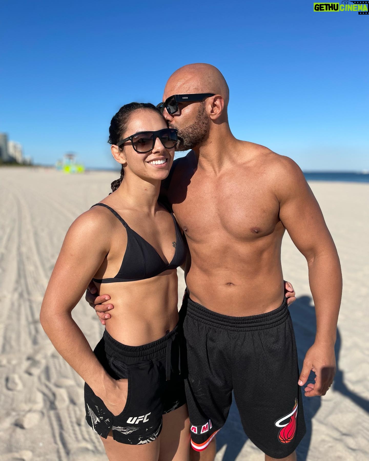 Ariane Lipski Instagram - Feliz dia dos namorados!! Happy Valentine’s Day my love ♾️♥️