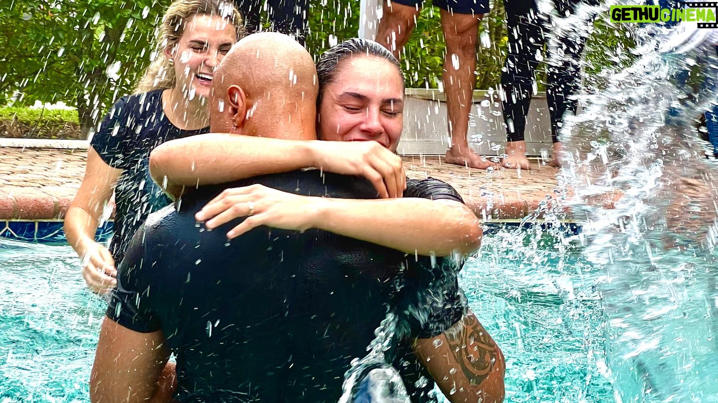 Ariane Lipski - 20.5K Likes - 18/11/2023 π€
Portanto, se alguΓ©m estΓ‘ em Cristo, Γ© nova criaΓ§Γ£o. As coisas antigas jΓ‘ passaram; eis que surgiram coisas novas!
2 CORΓNTIOS 5:17
Therefore, if anyone is in Christ, the new creation has come: The old has gone, the new is here! 2 CORINTHIANS 5:17