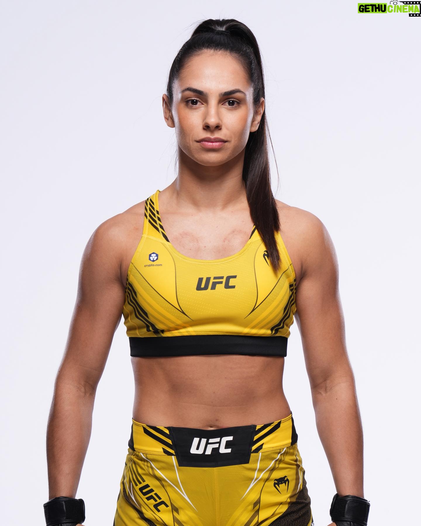 Ariane Lipski - 7.3K Likes - DONβT STOP THE GRIND.
KEEP HUSTLING βοΈ