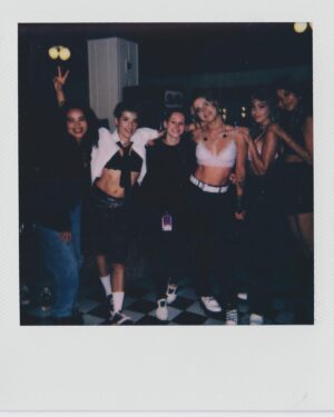Arianna Powell Instagram - Two months of love, debauchery and childhood heros on @oliviarodrigo ‘s US #sourtour 🇺🇸🖤✨ .. feeling lucky to have joined such a loving, genuine artist & team .. andddd to have gotten to share a stage with @alanis at the Greek, @avrillavigne in Toronto, and a whole bus with just 4 other  awesome women 🥹🥹🥹 .. nostalgic today. See you soon Europe✨ 

@hayleybrownell @iamcamilamora @givememoa @daisyspencer 

📸 @deaniechen @donslens @baeth ✨
