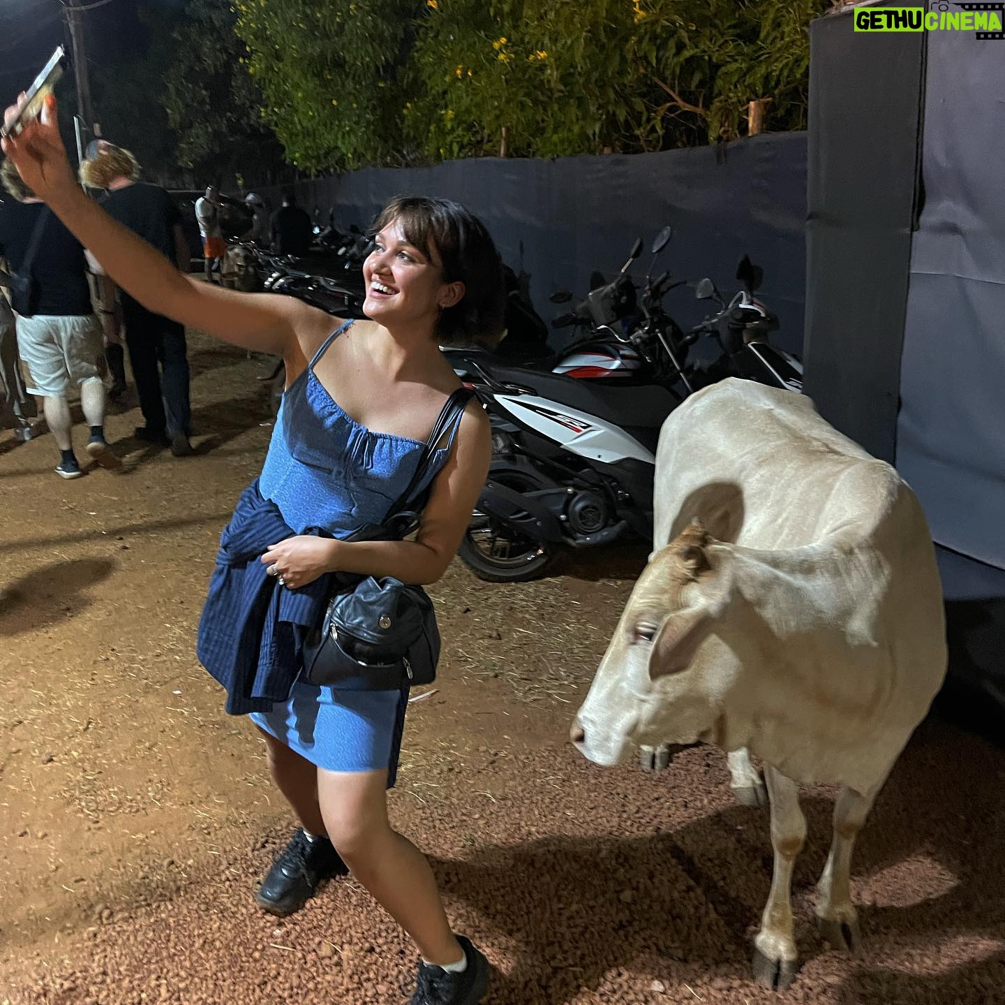 Ariela Barer - 3 Likes - Goa 11/21-11/30
Pt. 1