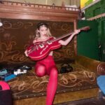 Arielle Raycene Instagram - The basement has all the toys 🧸 🎸