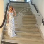 Arielle Raycene Instagram - Honey, I’m home 💋