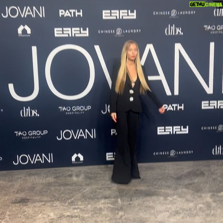 Arielle Raycene Instagram - A night w. @jovanifashions (yellow is coming in hottttt) #nyfw2023