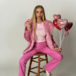 Arielle Raycene Instagram - Don’t worry, be pink 💞