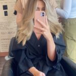 Arielle Reitsma Instagram - Blonde hair isn’t in anymore they said 👩‍🦳 fresh blonde by the best @nikkilee901