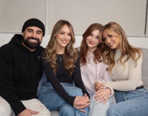 Arielle Reitsma Instagram - @girlsgonebible x @thegeorgejankoshow ♡