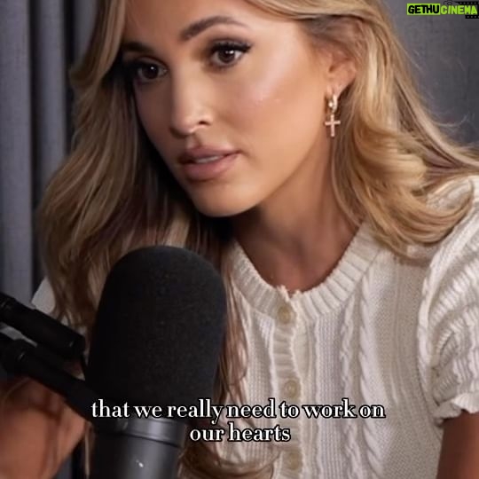 Arielle Reitsma Instagram - The LORD does not look at the things people look at. People look at the outward appearance, but the LORD looks at the heart.” Samuel 16:7 @girlsgonebible